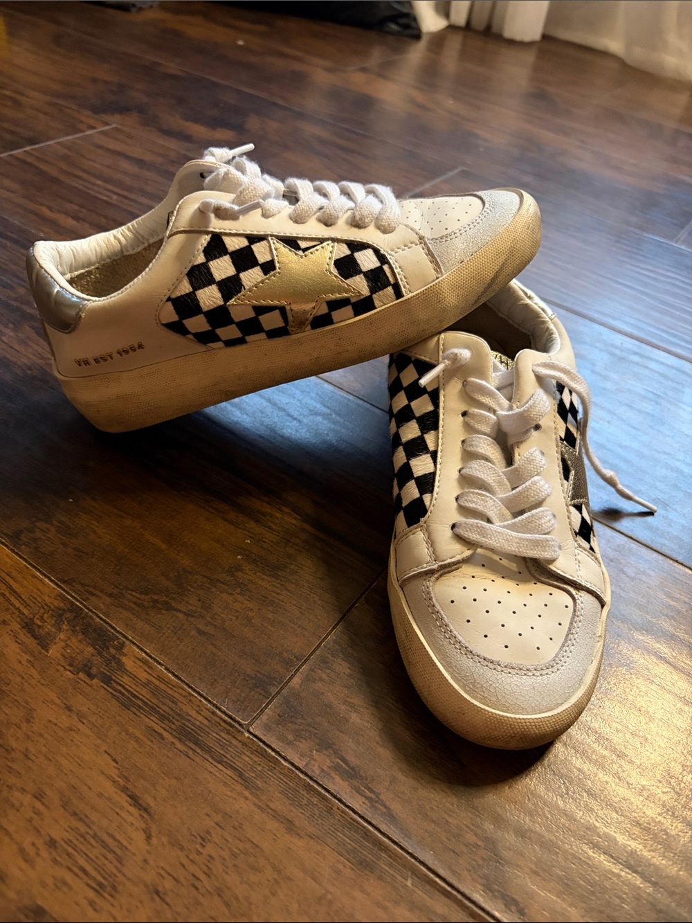 White Checkered Star Lace-Up Women's Sneakers